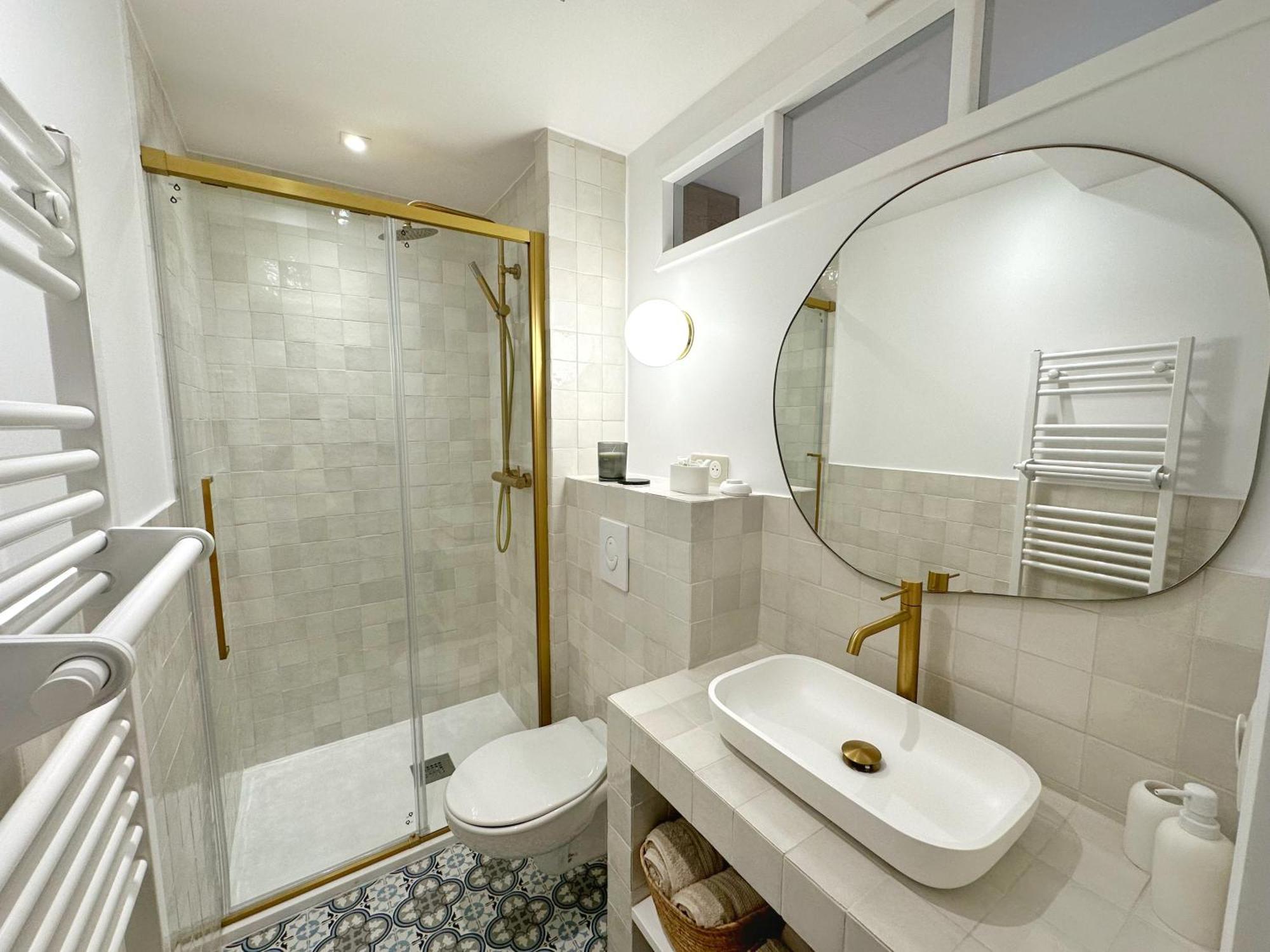 La Maison Cavet 5 Appartements De Standing Au Coeur Du Village Sanary-sur-Mer Extérieur photo